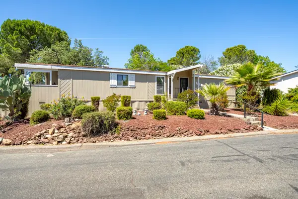 720 Little Deer Lane, Redding, CA 96003