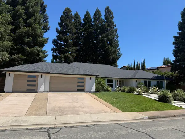 755 Sunriver Lane, Redding, CA 96001