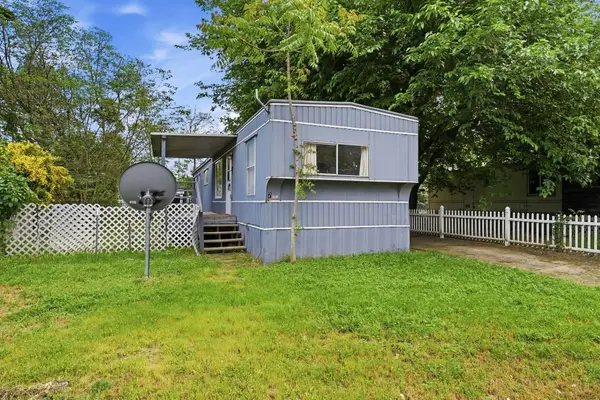 6774 Riverland Drive, Redding, CA 96002