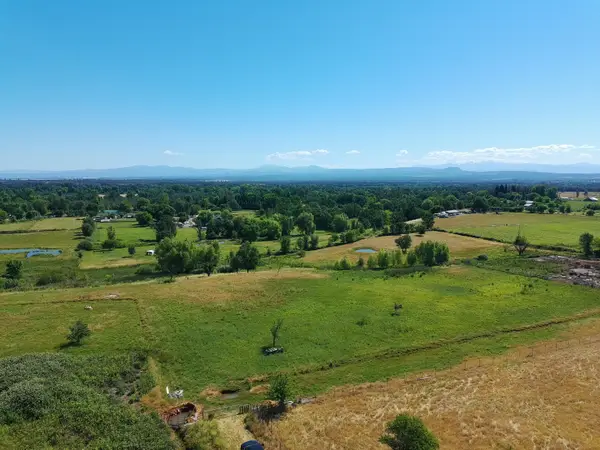 5227 Hopson Road, Anderson, CA 96007