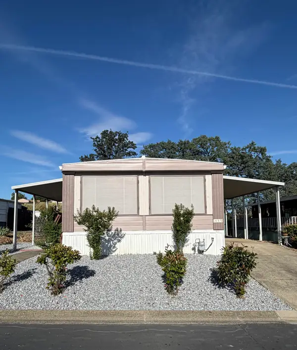 1449 Menomenee Lane, Redding, CA 96003