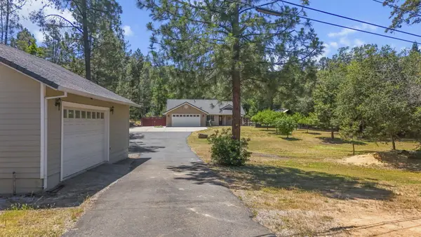 17717 Walker Mine Road, Redding, CA 96003