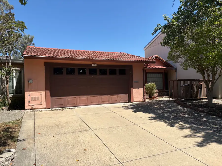 251 Aurora Avenue, Davis, CA 95616 - #2