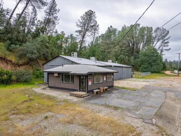 1609 Kenyon Drive, Redding, CA 96001