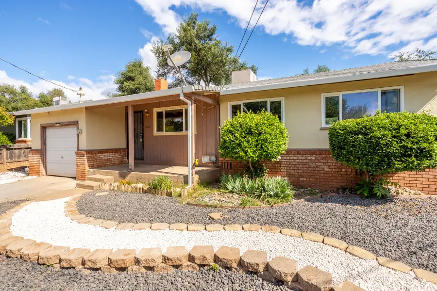 1922 Vale Drive, Redding, CA 96002 - #2