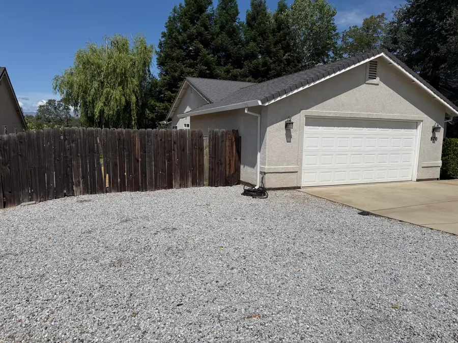 870 Rincon Way, Redding, CA 96003 - #2