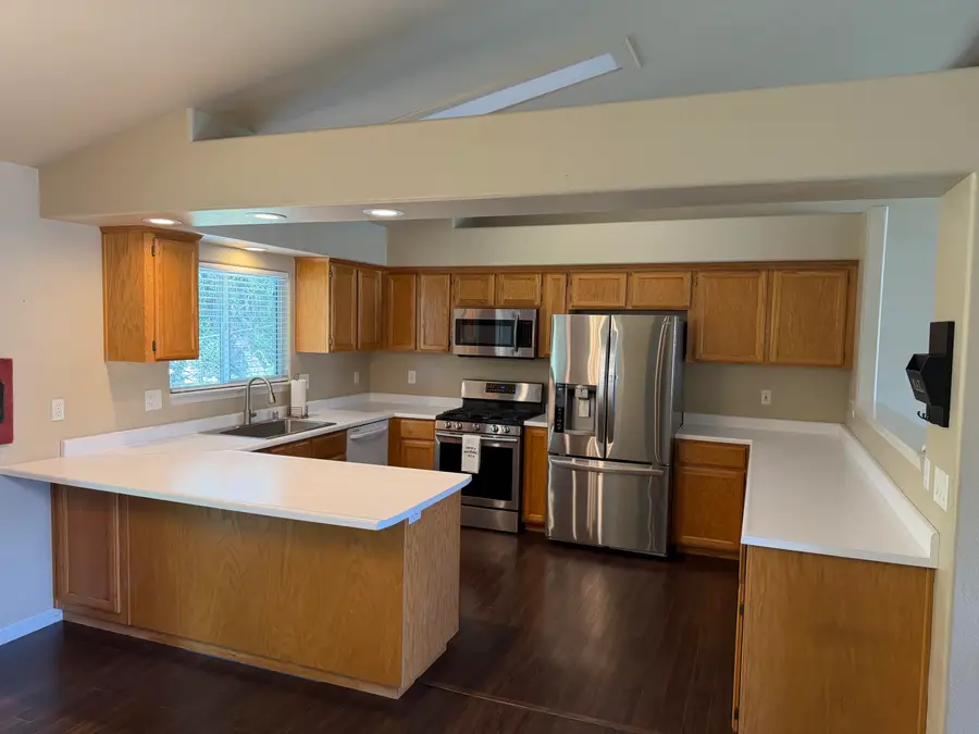 870 Rincon Way, Redding, CA 96003 - #3