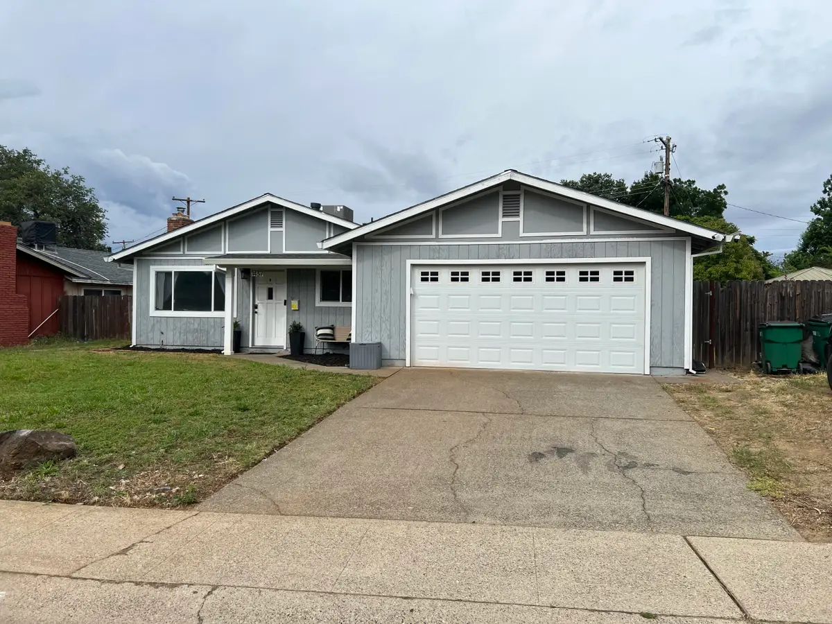 1437 Hemlock Avenue, Anderson, CA 96007 - #1