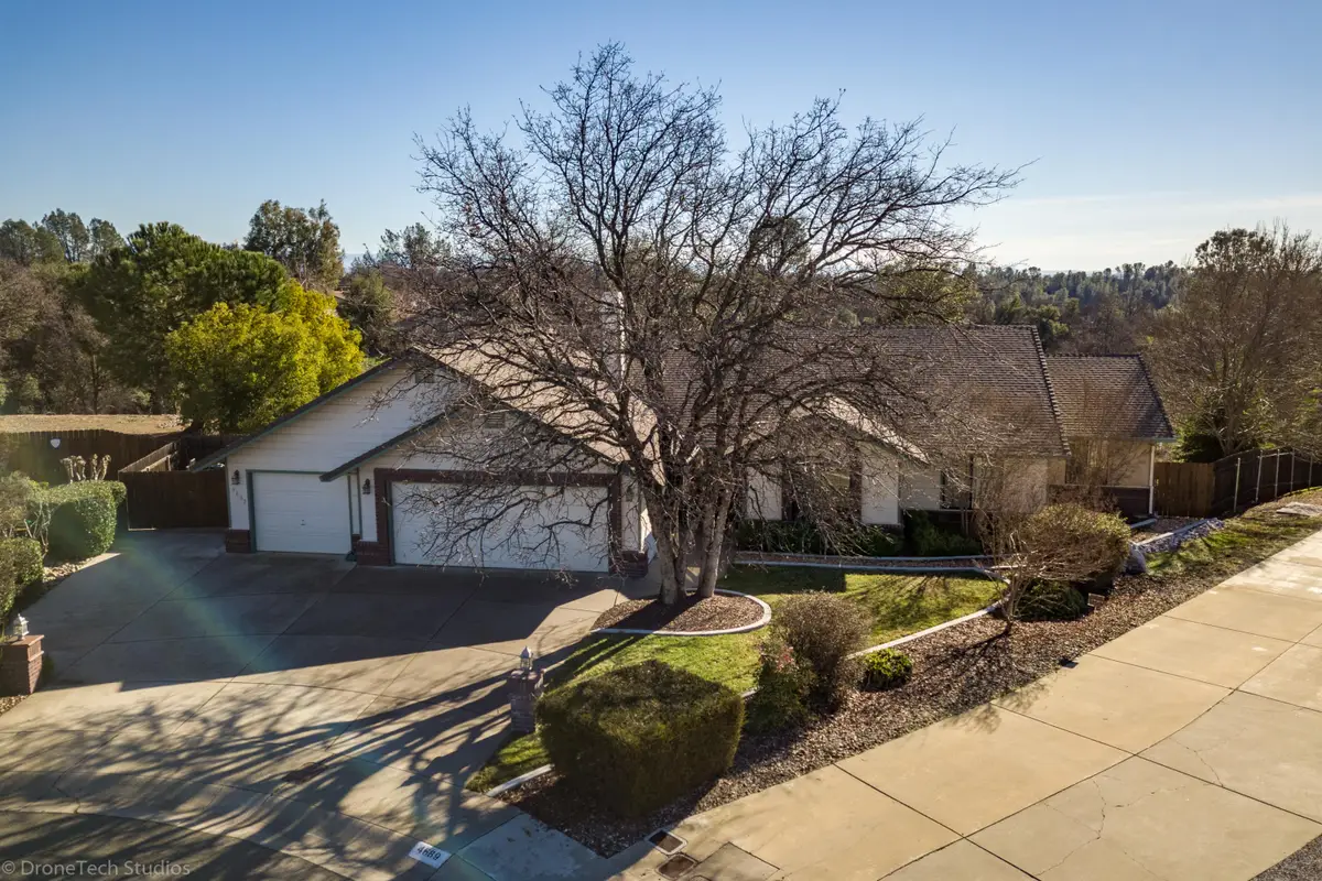 4689 Oak Glen Drive, Redding, CA 96001 - #1