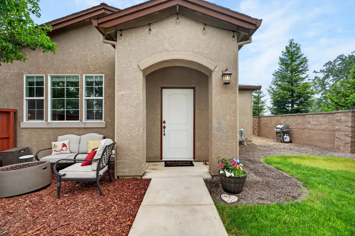 520 Mission De Oro Drive, Redding, CA 96003 - #1