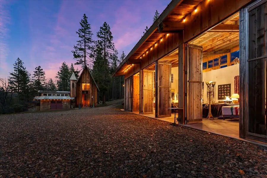 Blue Wolf Ranch, Wawona, CA 96014 - #2