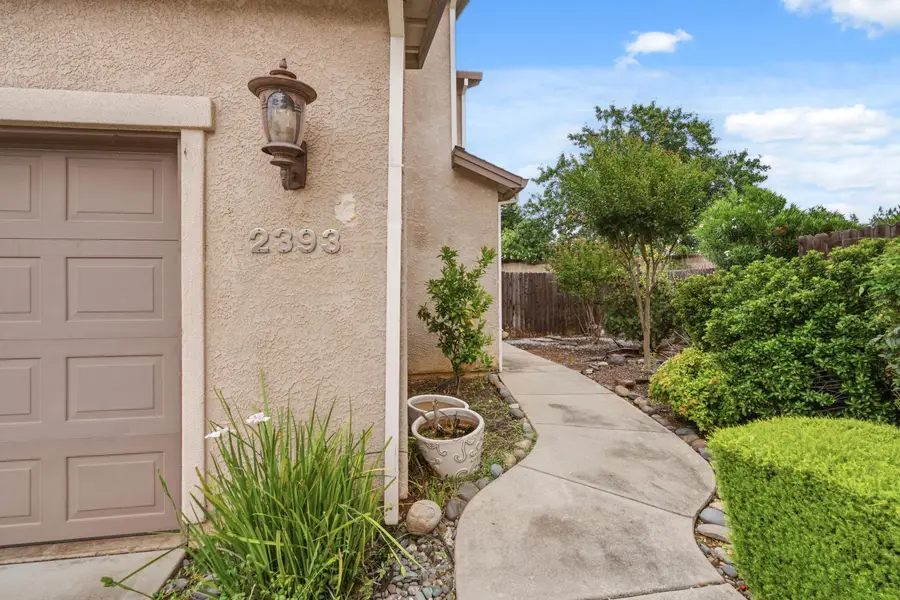 2393 Shining Star Way, Redding, CA 96003 - #2
