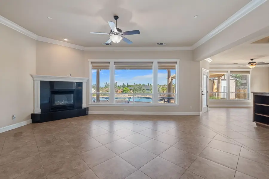 372 Stinson Loop, Redding, CA 96003 - #3