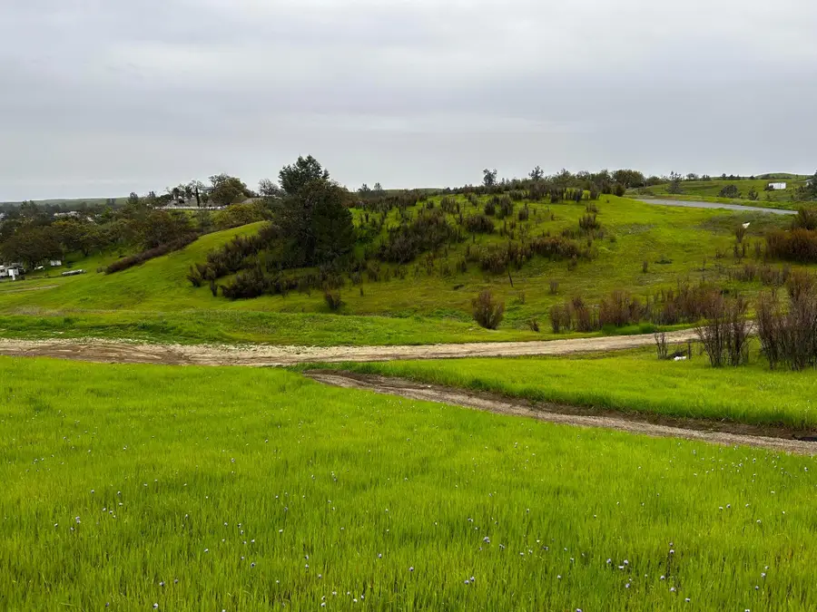 17260 Hillcrest Drive, Corning, CA 96021 - Image #2