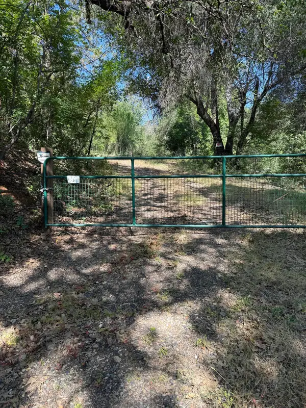 15060 Wonderland Boulevard, Redding, CA 96003