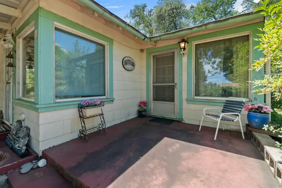 541 Hartnell Avenue, Redding, CA 96002 - #3
