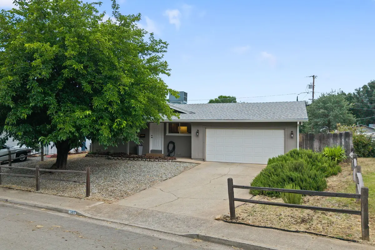 1289 Hemlock Avenue, Anderson, CA 96007 - #1