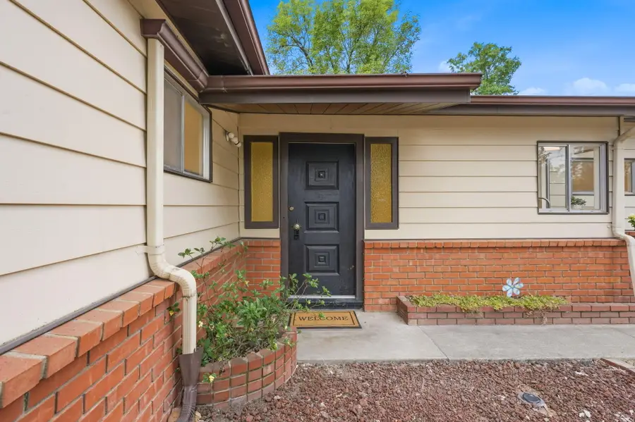 860 Lake Boulevard, Redding, CA 96003 - #2