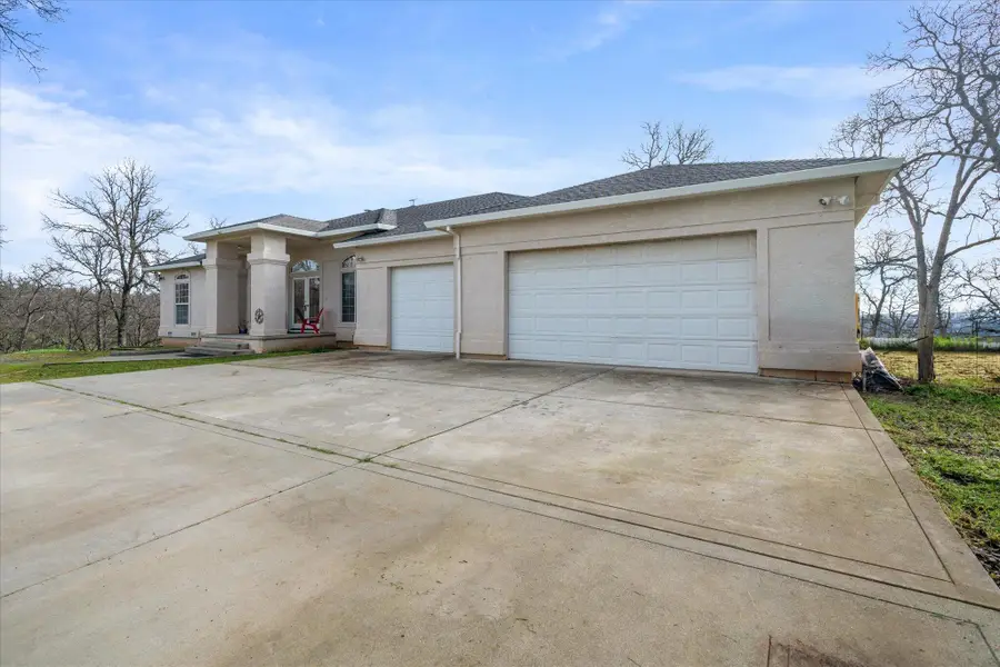19725 Quercus Lobata Byway, Red Bluff, CA 96080 - Image #3