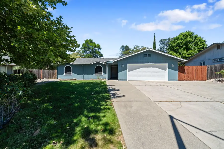 1738 Almaden Drive, Redding, CA 96001 - #2