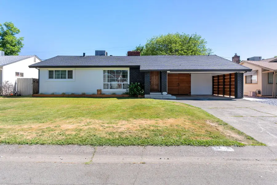 2075 Westwood Avenue, Redding, CA 96001 - #2