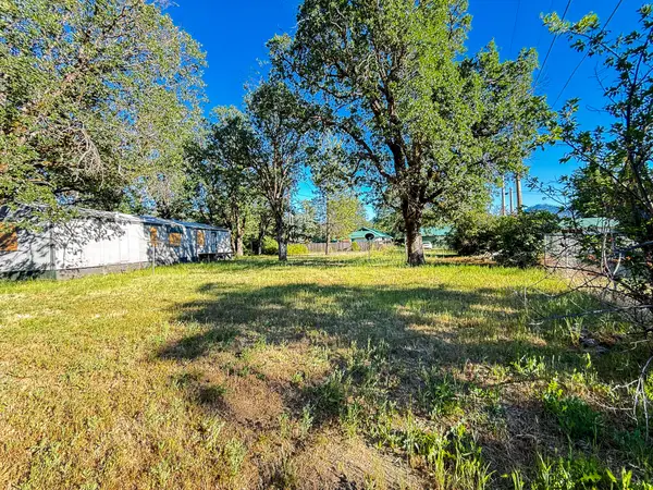 120 W Humboldt Street, Hayfork, CA 96041