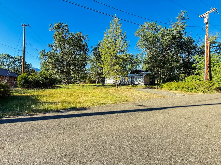 120 W Humboldt Street, Hayfork, CA 96041 - #3