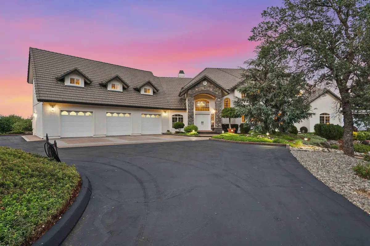 15368 Mountain Shadows Drive, Redding, CA 96001 - #1
