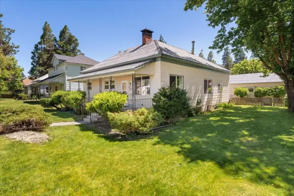 545 Main Street, Weed, CA 96094