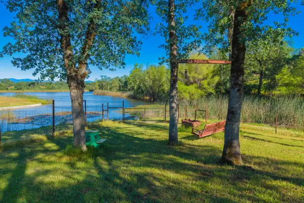 12605 Encanto Way, Redding, CA 96003