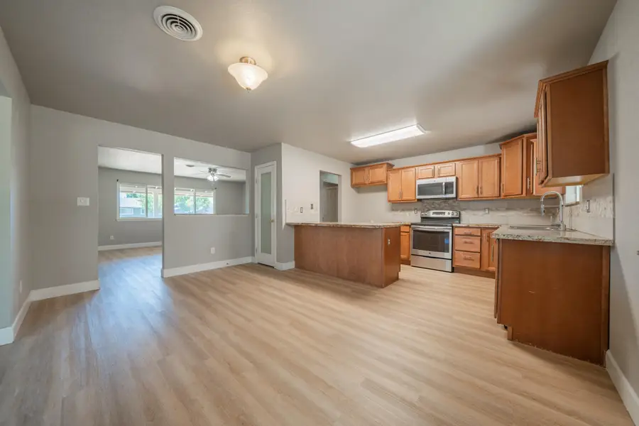2878 Wilson Avenue, Redding, CA 96002 - #2