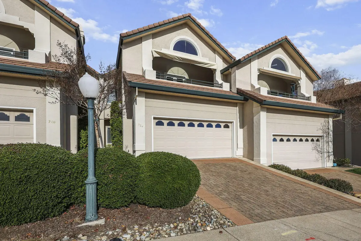 724 Oakhurst Trail, Redding, CA 96003 - #1