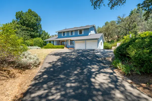 15046 Vista Knolls Drive, Redding, CA 96001