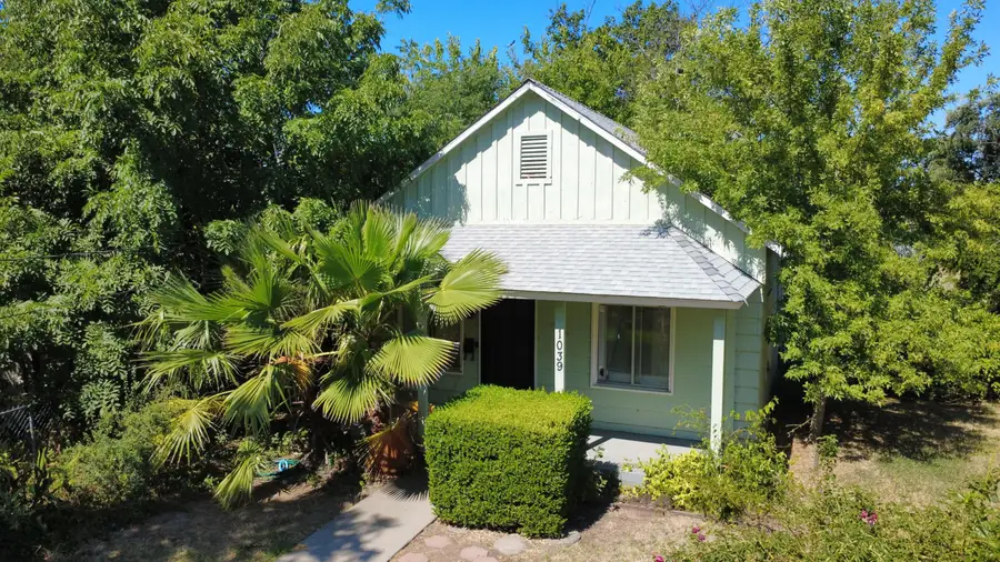 1039 1st Street, Red Bluff, CA 96080 - #2