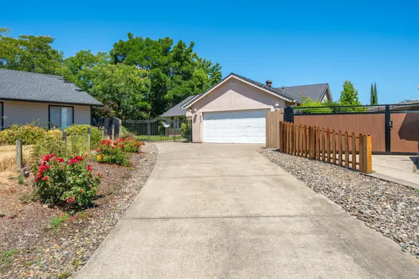608 Saint Thomas Parkway, Redding, CA 96003