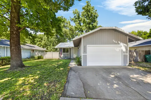 2555 Lupine Street, Anderson, CA 96007