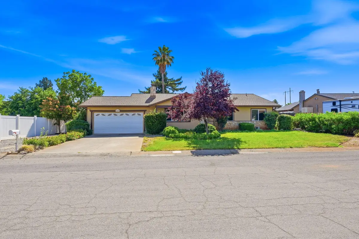7089 Hermosa Way, Redding, CA 96002 - #1