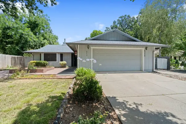5775 Farm House Lane, Redding, CA 96001
