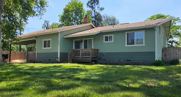 5760 Green Acres Drive, Anderson, CA 96007
