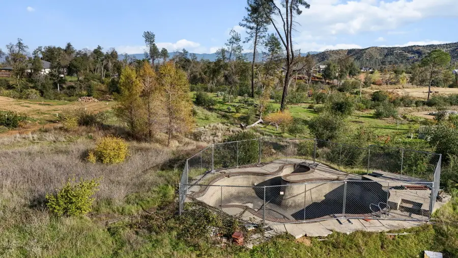 10141 Sandy Lane, Redding, CA 96001 - #2