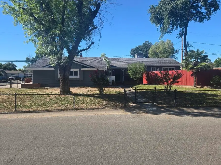 2143 Westwood Avenue, Redding, CA 96001 - #2