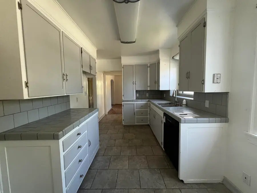 116 Gurnsey Avenue, Red Bluff, CA 96080 - #3