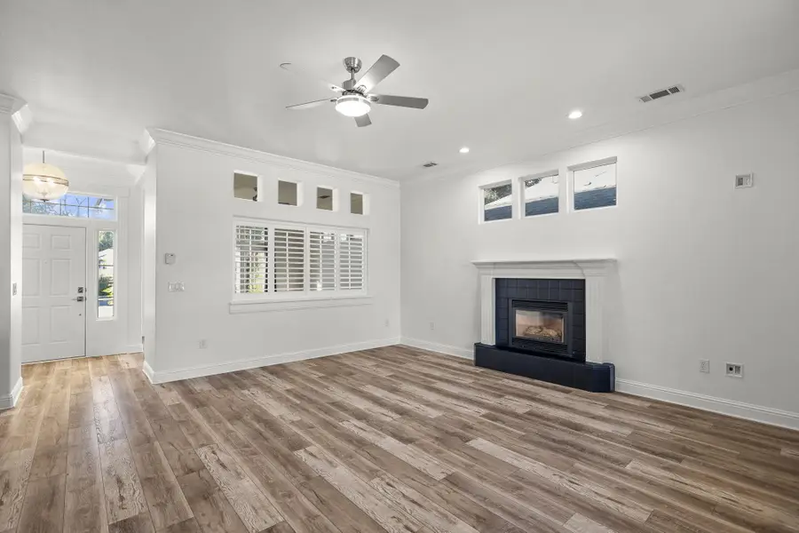 2724 Western Oak Drive, Redding, CA 96002 - Image #3