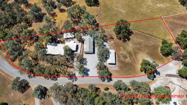 19331 Flintstone Avenue, Redding, CA 96003