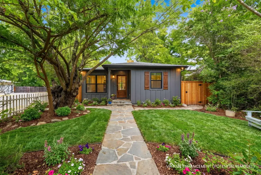 890 Lincoln Street, Redding, CA 96001 - #2
