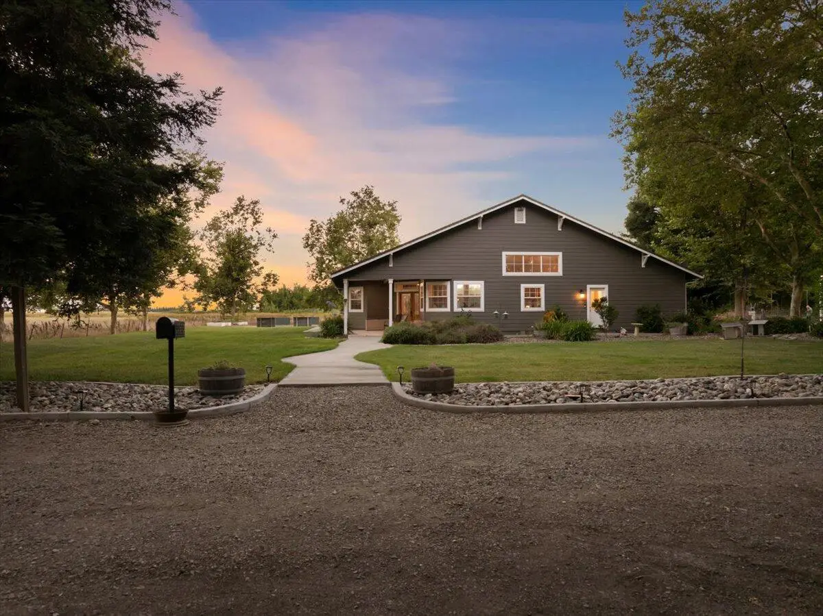 10975 Shasta Boulevard, Los Molinos, CA 96055 - #1