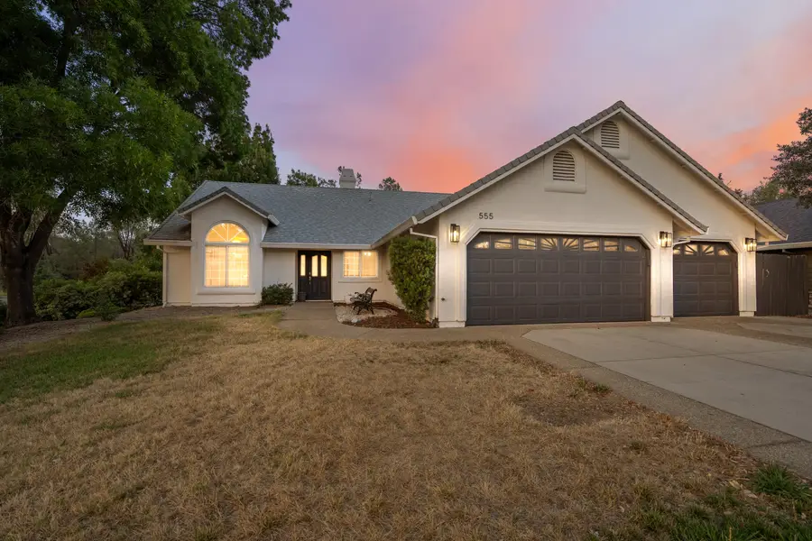 555 Reddington Drive, Redding, CA 96003 - #2
