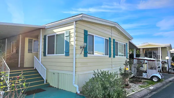 20350 Hole In One Drive, Redding, CA 96002