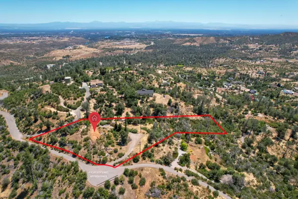 15715 Highland Circle, Redding, CA 96001