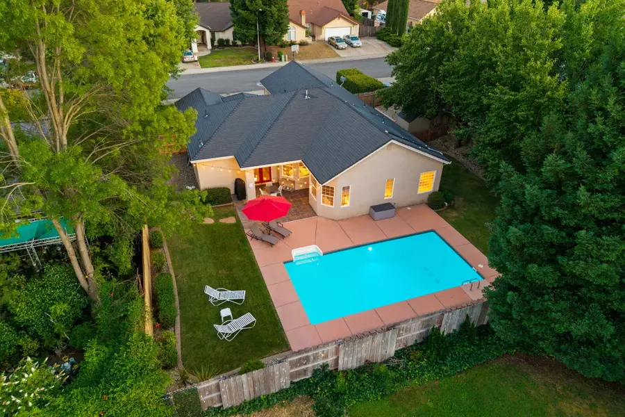 5850 Norwich Court, Redding, CA 96003 - #3